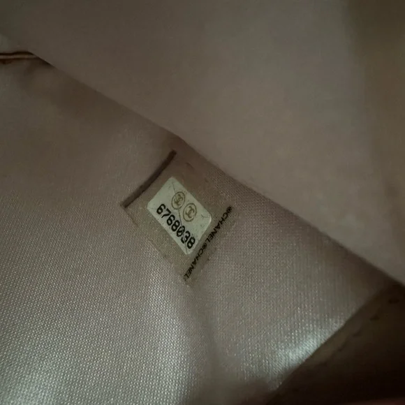 Chanel - Cloth Bifold wallet - great condition AUTHENTIC - Picture 14 of 15